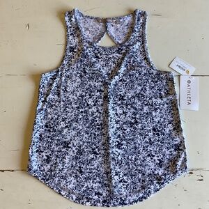 NWT NWOT ATHLETA Navy Blue  Breezy Tank Top Small